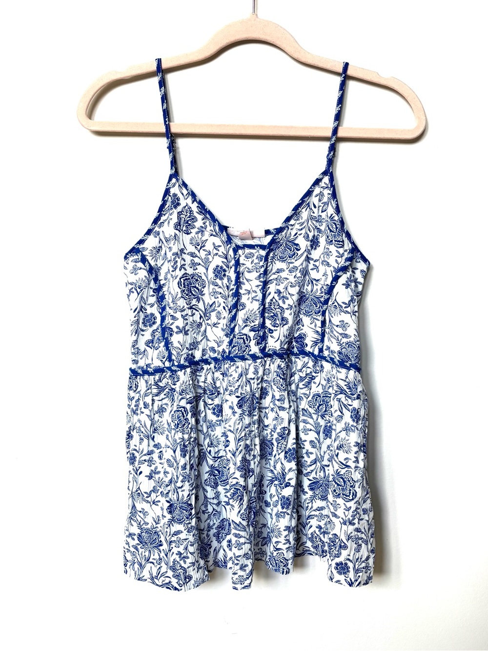 Floral, flowy blue/white babydoll shirt coastal  resort beach Greece Summer XS